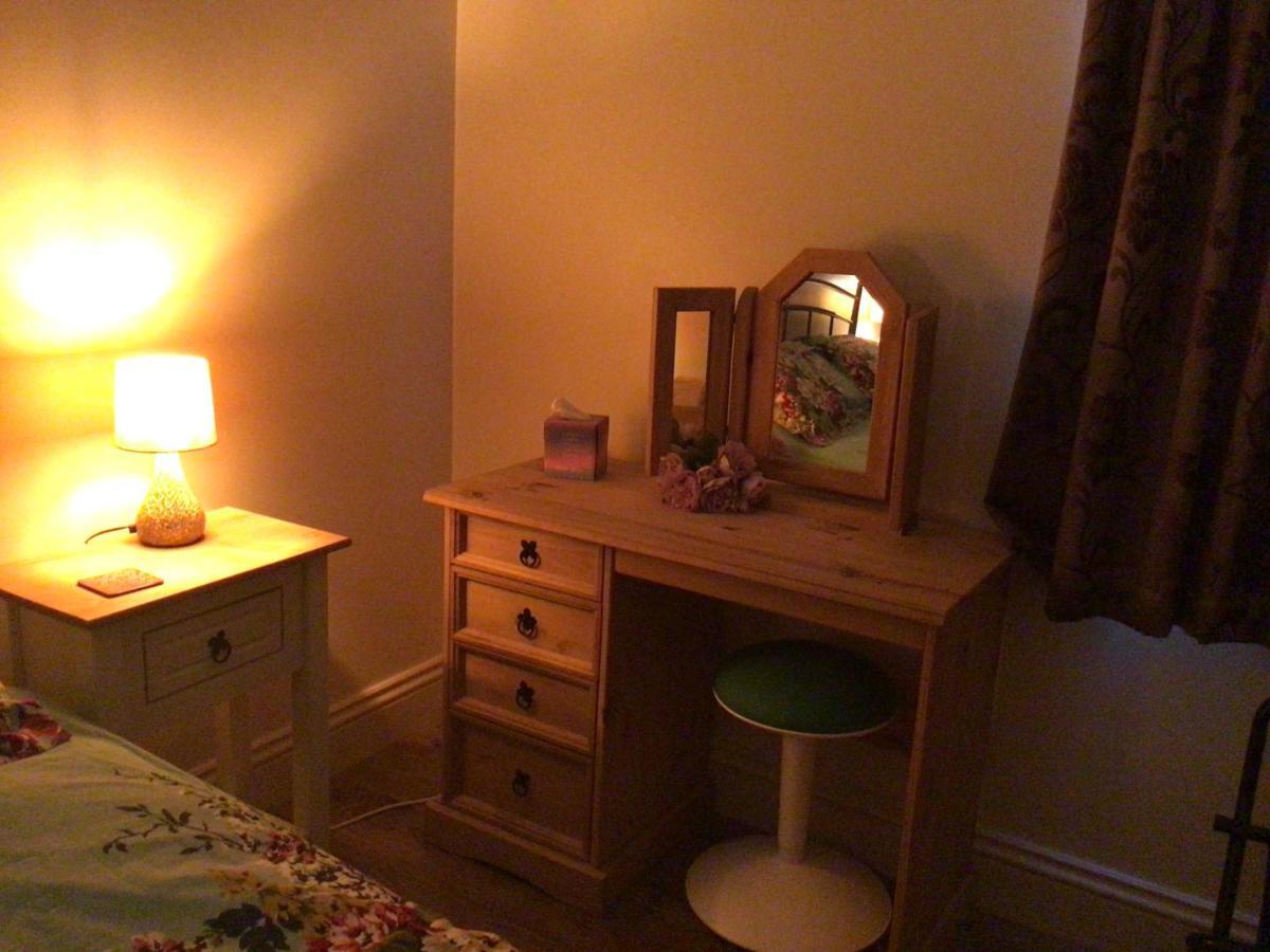 Mary'S Apartamento Selby Exterior foto