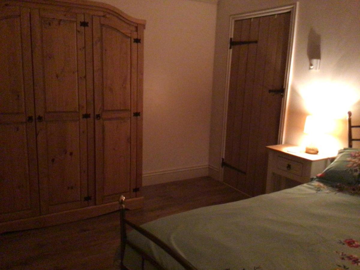 Mary'S Apartamento Selby Exterior foto